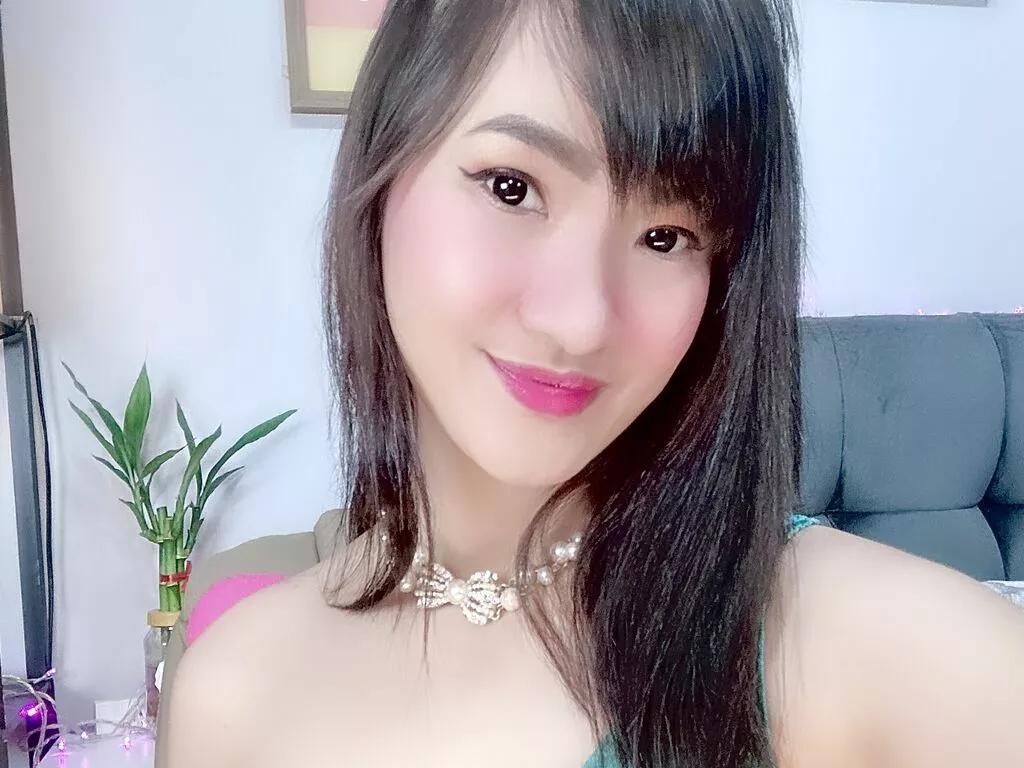 Cling to live show with AnneGela from LiveJasmin 