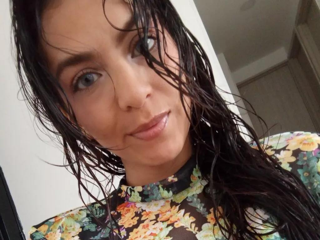 Cling to live show with AnnyClouds from LiveJasmin 