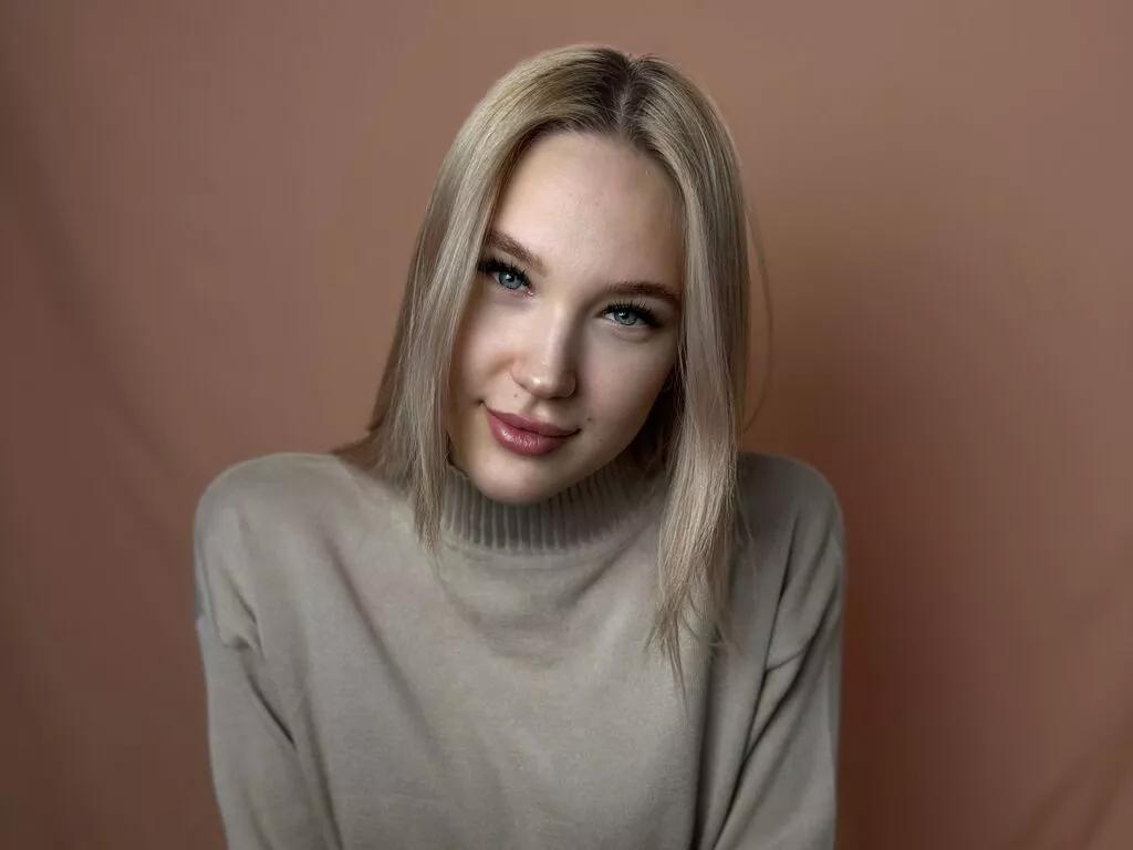 Cling to live show with BreckGorbett from LiveJasmin 
