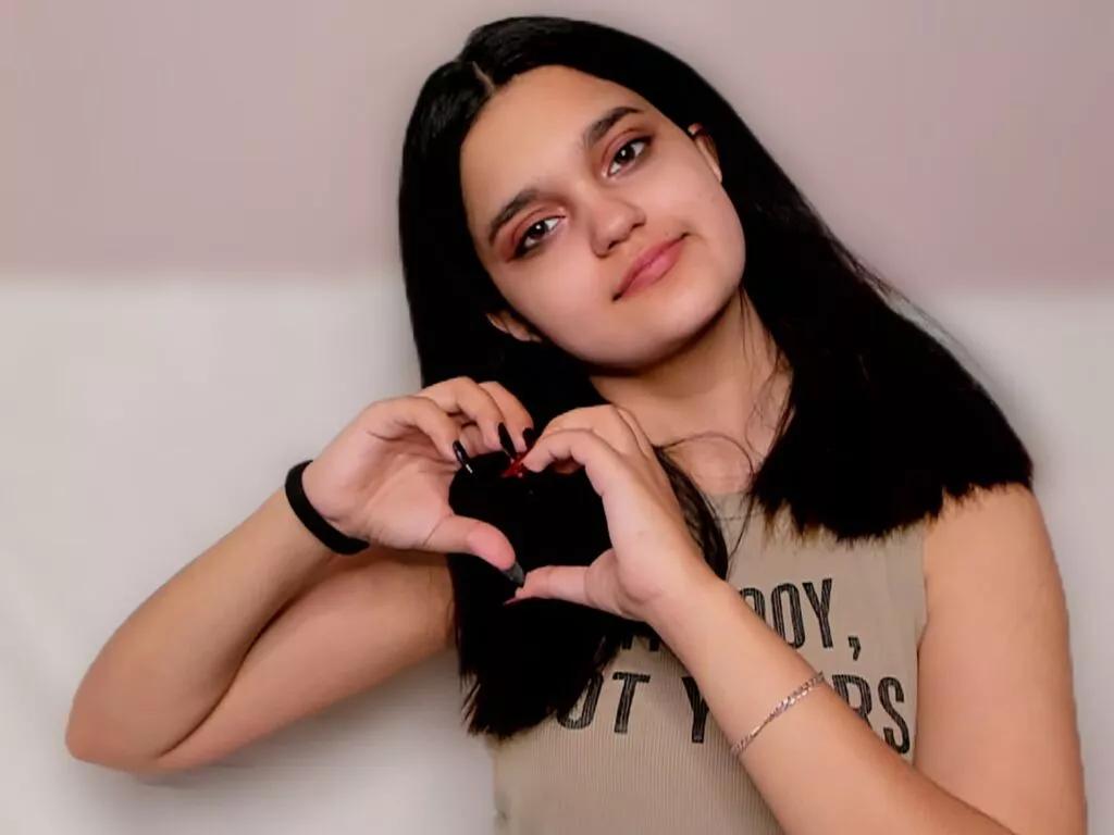 Cling to live show with CatherynHeringto from LiveJasmin 