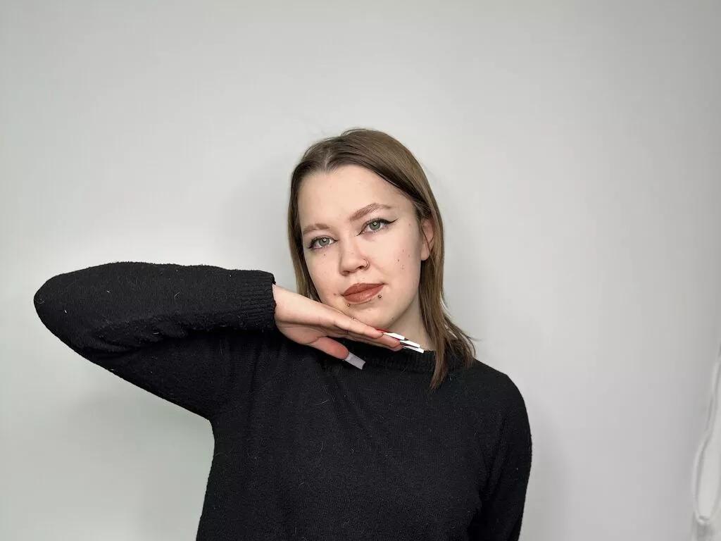 Cling to live show with GlennaCoyner from LiveJasmin 