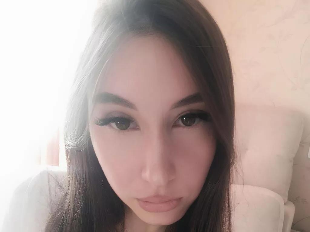 Cling to live show with HildCovil from LiveJasmin 