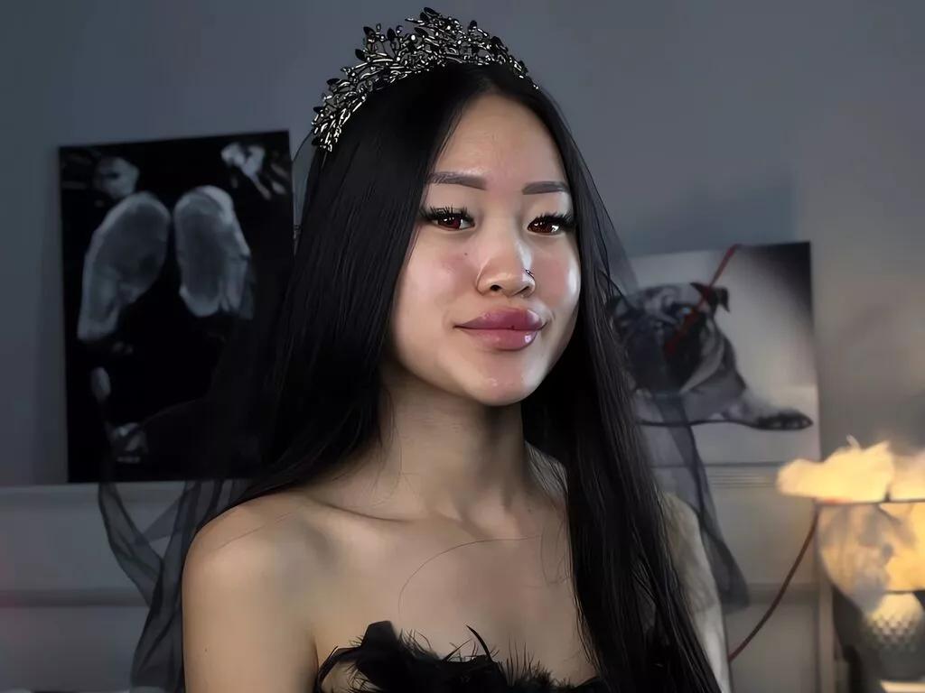 Cling to live show with RandiBrenton from LiveJasmin 