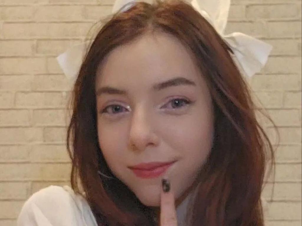 Cling to live show with Roselines from LiveJasmin 