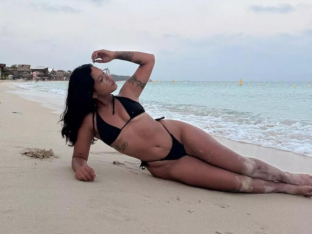 Cling to live show with ValerieVandergil from LiveJasmin 