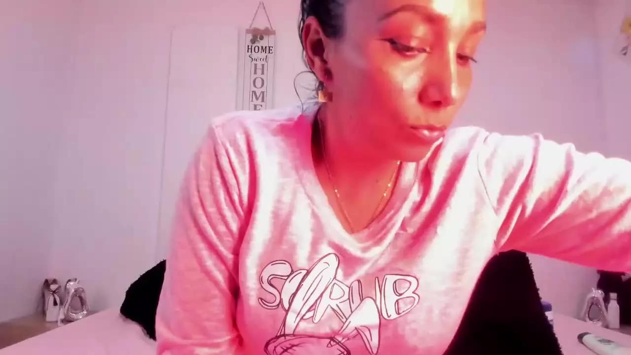 Cling to live show with AmberDemonss from Streamray 