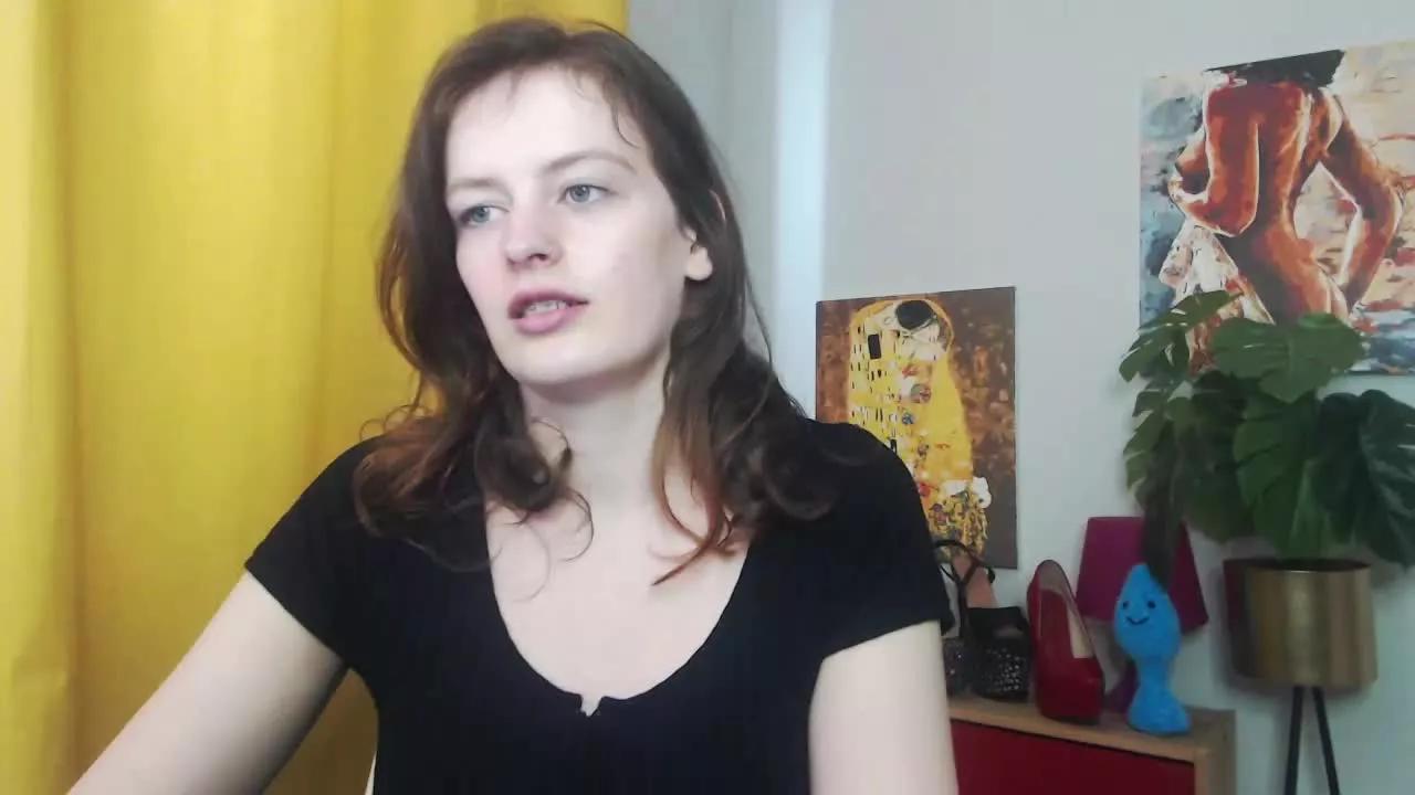 Cling to live show with eroticNADINE from Streamray 