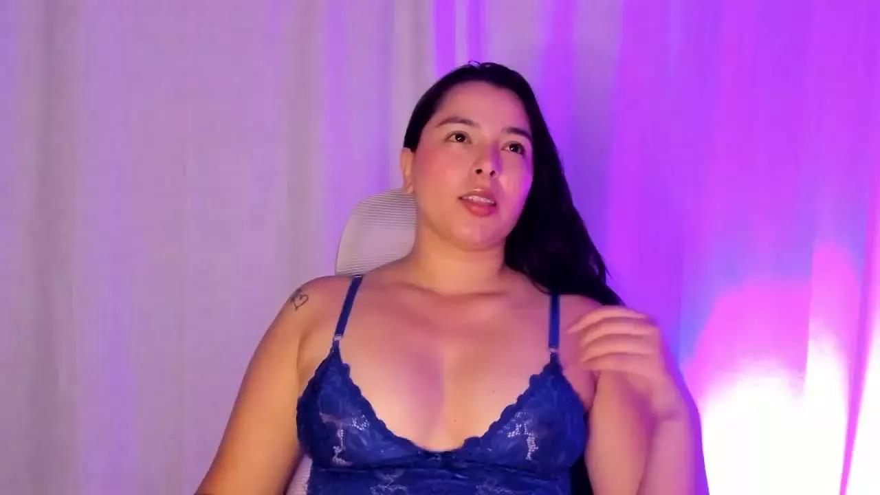 Cling to live show with IrisMoira from Streamray 