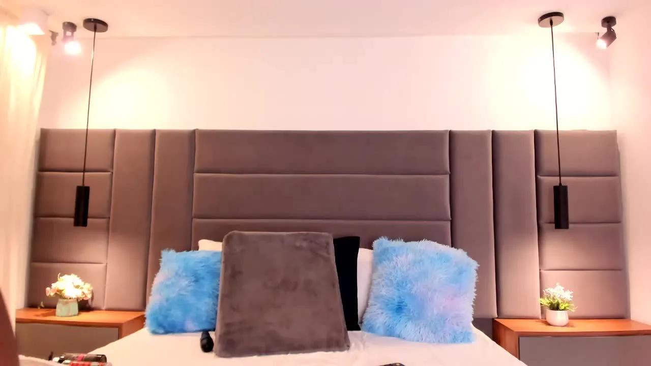 KaraWatson on Streamray 