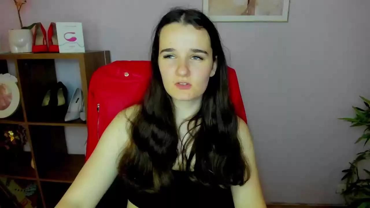 Cling to live show with KATEcherry from Streamray 
