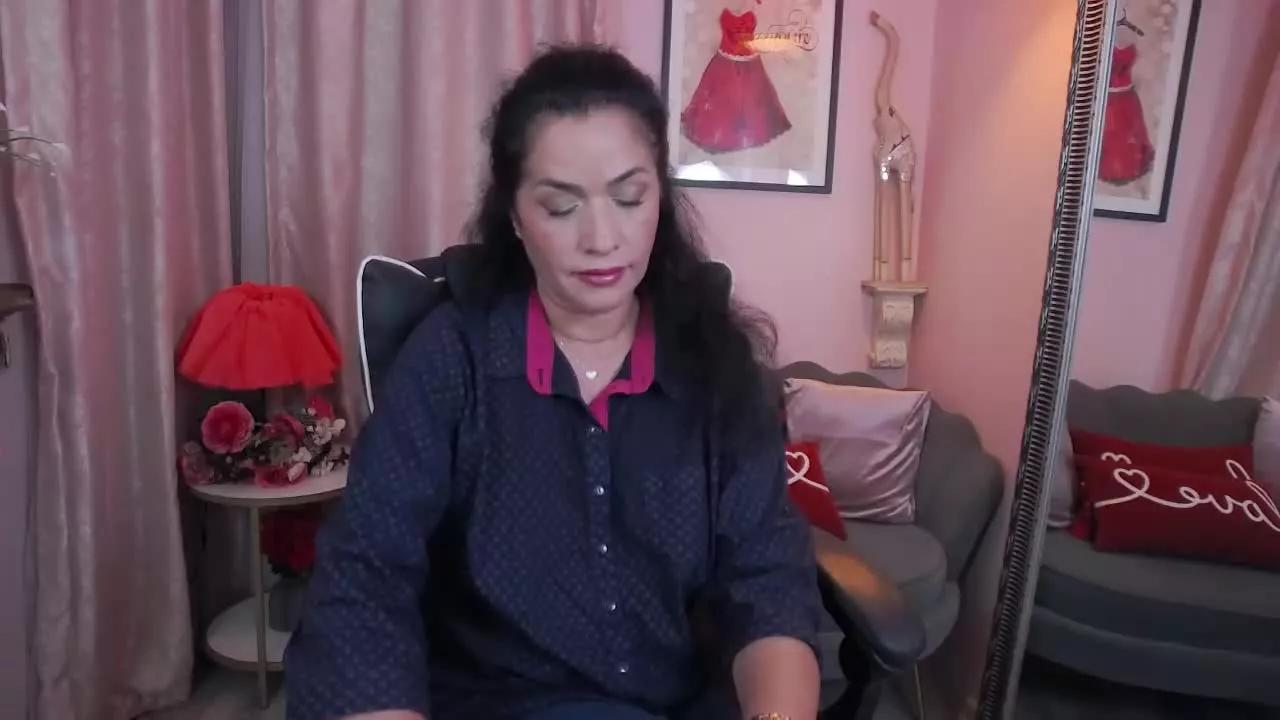 Cling to live show with MyLovOne from Streamray 
