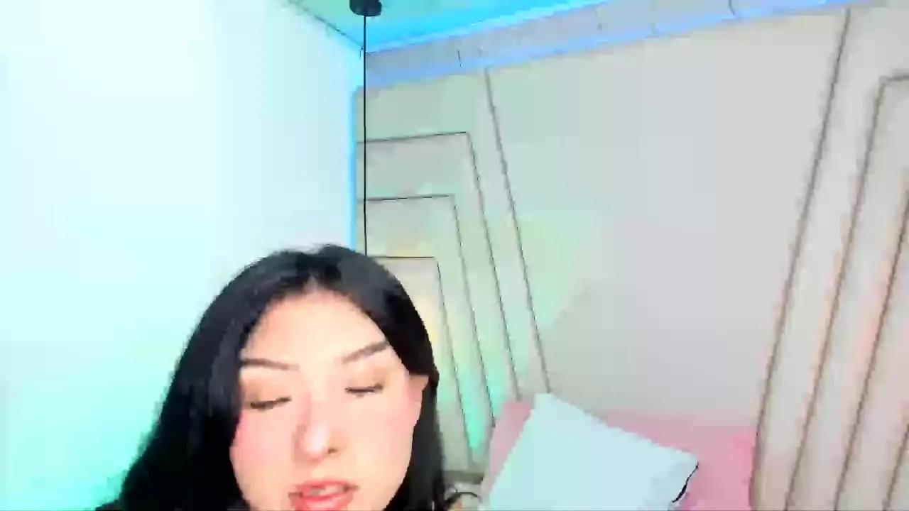 Cling to live show with RoselynneOdette from Streamray 