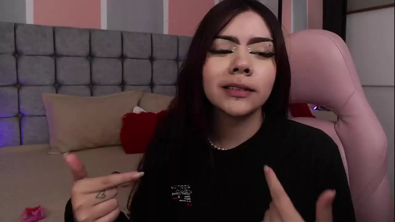 ZaraMartines on Streamray 