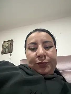 Abril_Luv on StripChat