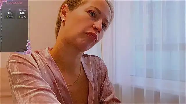 Cling to live show with Adrena_Lina from StripChat 
