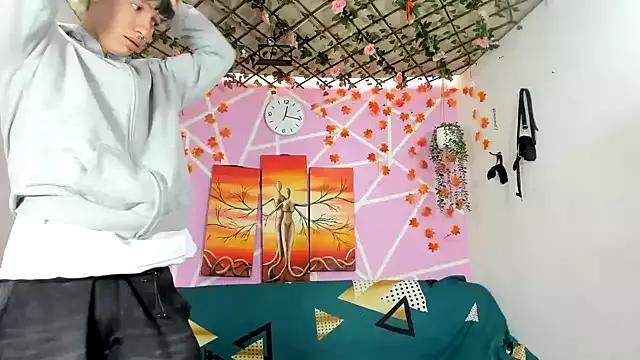 Cling to live show with alex_hot18 from StripChat 