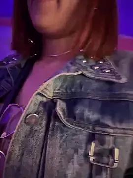 Cling to live show with Alyson_LTS from StripChat 