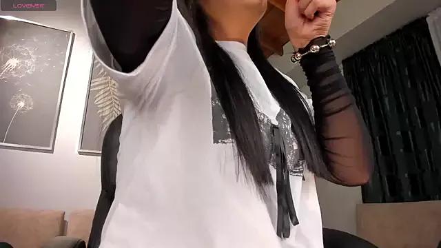 Cling to live show with AlyssaDean from StripChat 