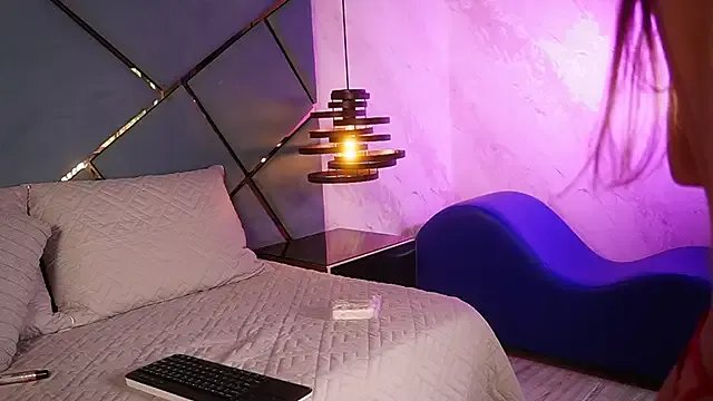 ammy_durand on StripChat 