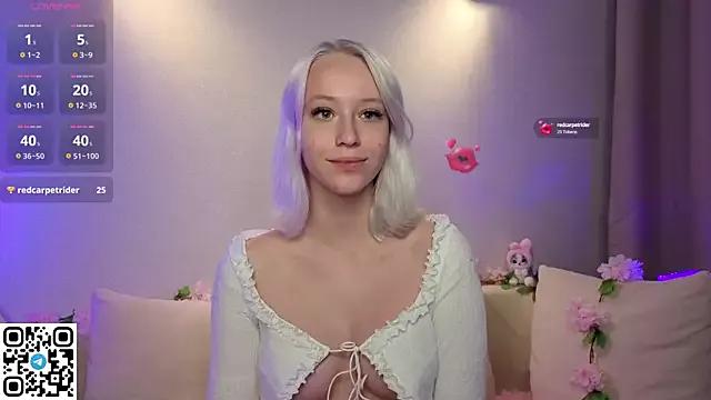 Cling to live show with Anadeyaaa from StripChat 