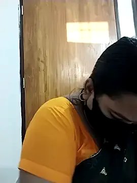 Anamika-38 on StripChat 