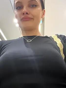 Apple__Brandy — Up top and bounce boobs in store