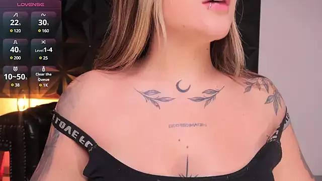Cling to live show with ashleyvalirya from StripChat 