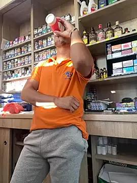 Cling to live show with baramadalin from StripChat 