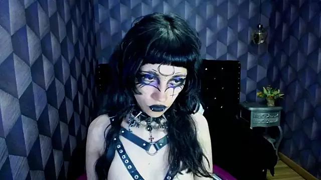 Cling to live show with bathoryariax from StripChat 