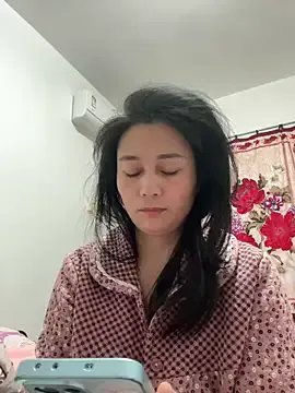 buusoom on StripChat 