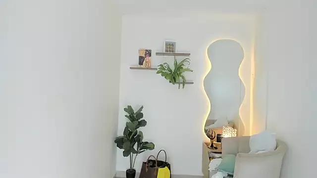 Cling to live show with Carlota_peach from StripChat 