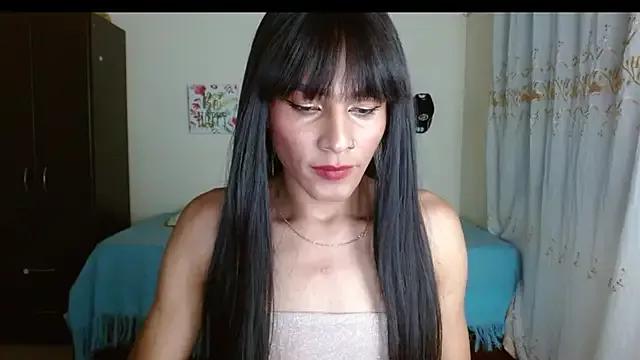 Cling to live show with carolinemiller7 from StripChat 