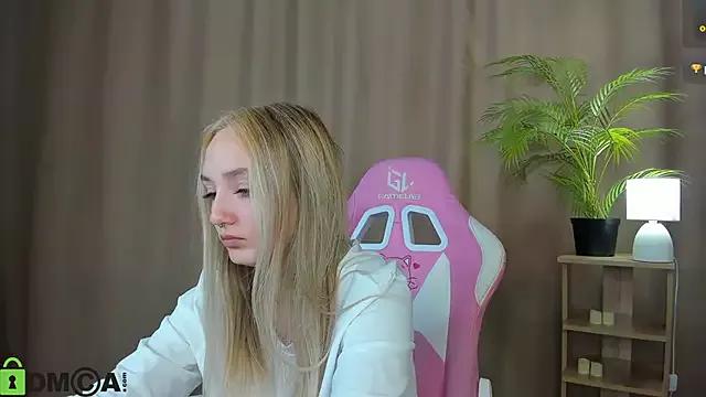 Cling to live show with Cheryl__Brown from StripChat 