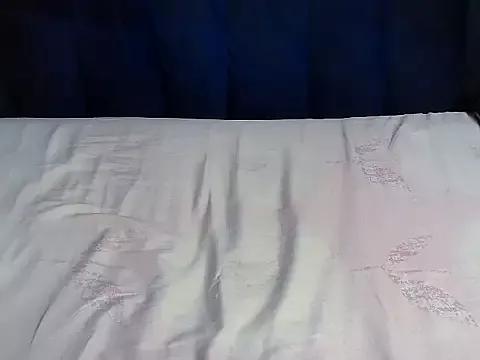Cling to live show with Creepy_Sexy from StripChat 