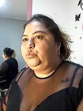 curvy_diva_ on StripChat