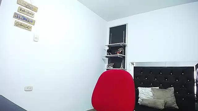 Cling to live show with Danna_Tyson from StripChat 