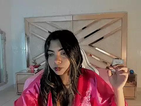Cling to live show with Darlys69x from StripChat 