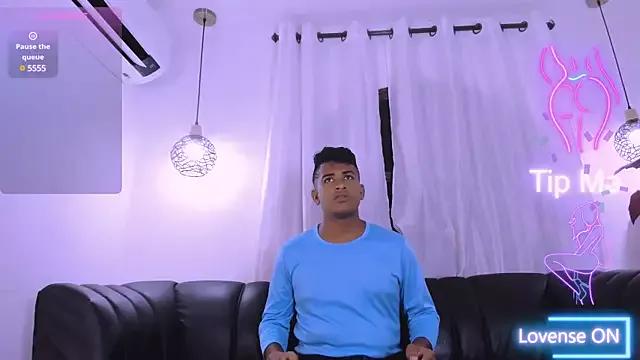 Cling to live show with dylan_kisss from StripChat 