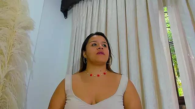 Cling to live show with ElaBourn_ from StripChat 