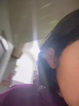 Cling to live show with emily_rosse04 from StripChat 