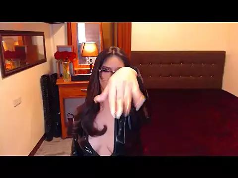 Cling to live show with EXTREMELYDOM from StripChat 