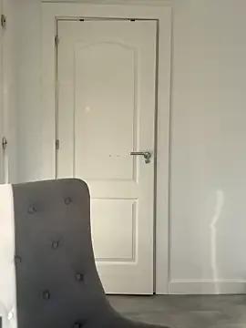 FariBanxOfficial — Last tip wins lush volle Kontrolle