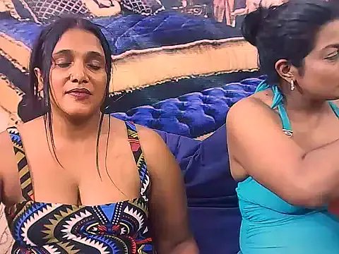 IndianSexyLady4u on StripChat 