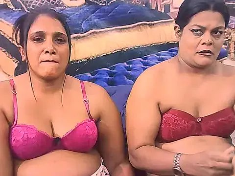 IndianSexyLady4u on StripChat 