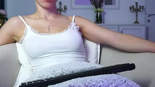 Cling to live show with ivyleague_ from StripChat 