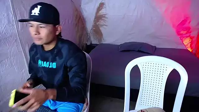 Cling to live show with JHORDAN_GADIEL936 from StripChat 