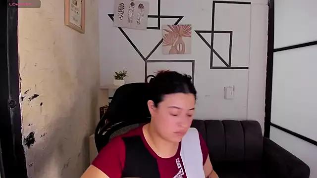 Cling to live show with JulietaKane from StripChat 