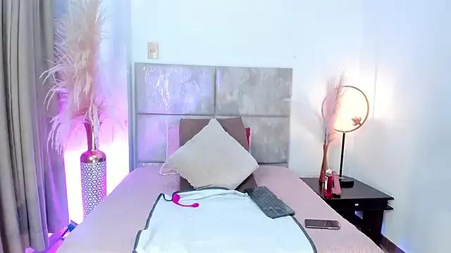Cling to live show with KazumiKyoo from StripChat 