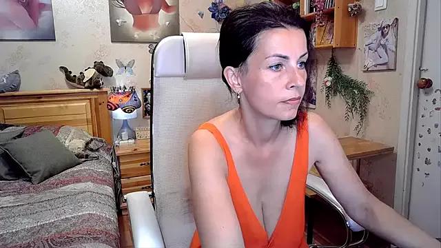Kendra_Mom on StripChat