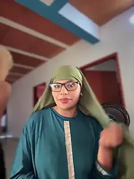 lalilamassu1 on StripChat 